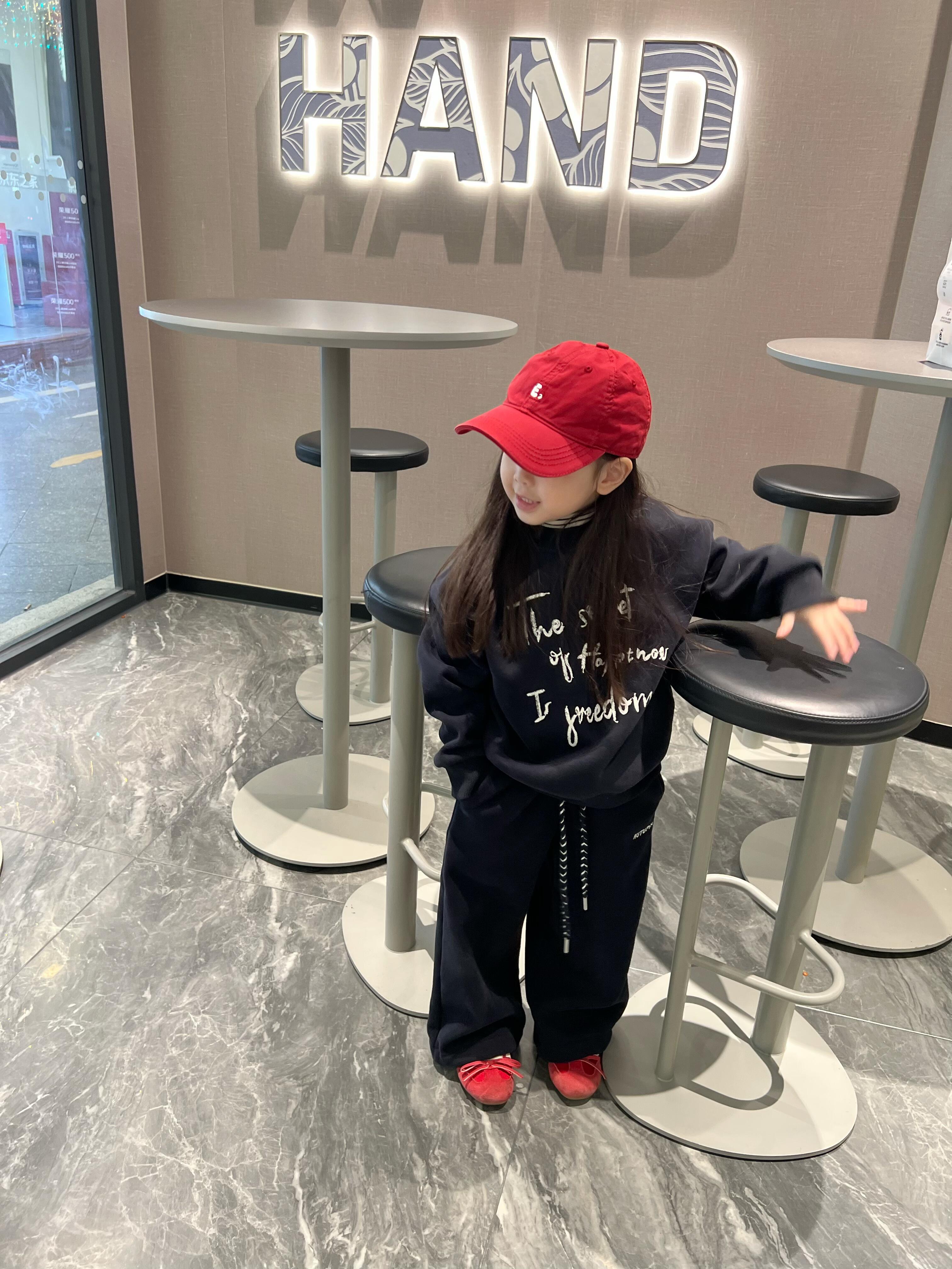 小思家男女童冬季新款韩版休闲百搭圆领字母卫衣休闲裤加绒套装