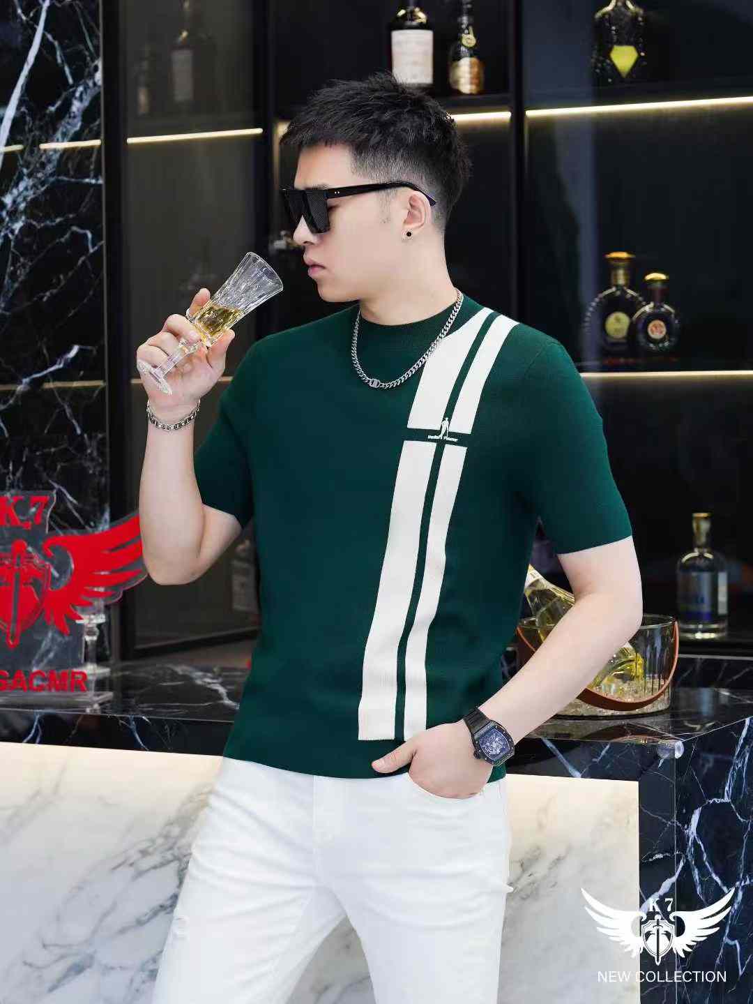 毛衣男2025秋季新款欧货时尚网红个性拼色徽章修身圆领短袖针织衫