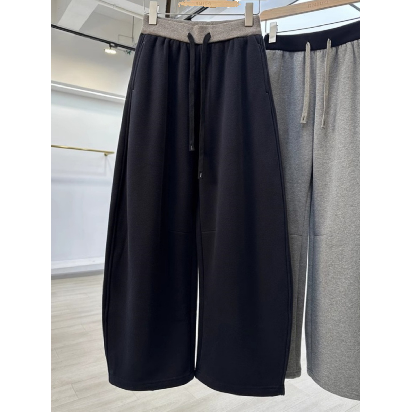 盼可欣240斤大码撞色显瘦香蕉卫裤女秋冬加绒加厚宽松洋气阔腿裤