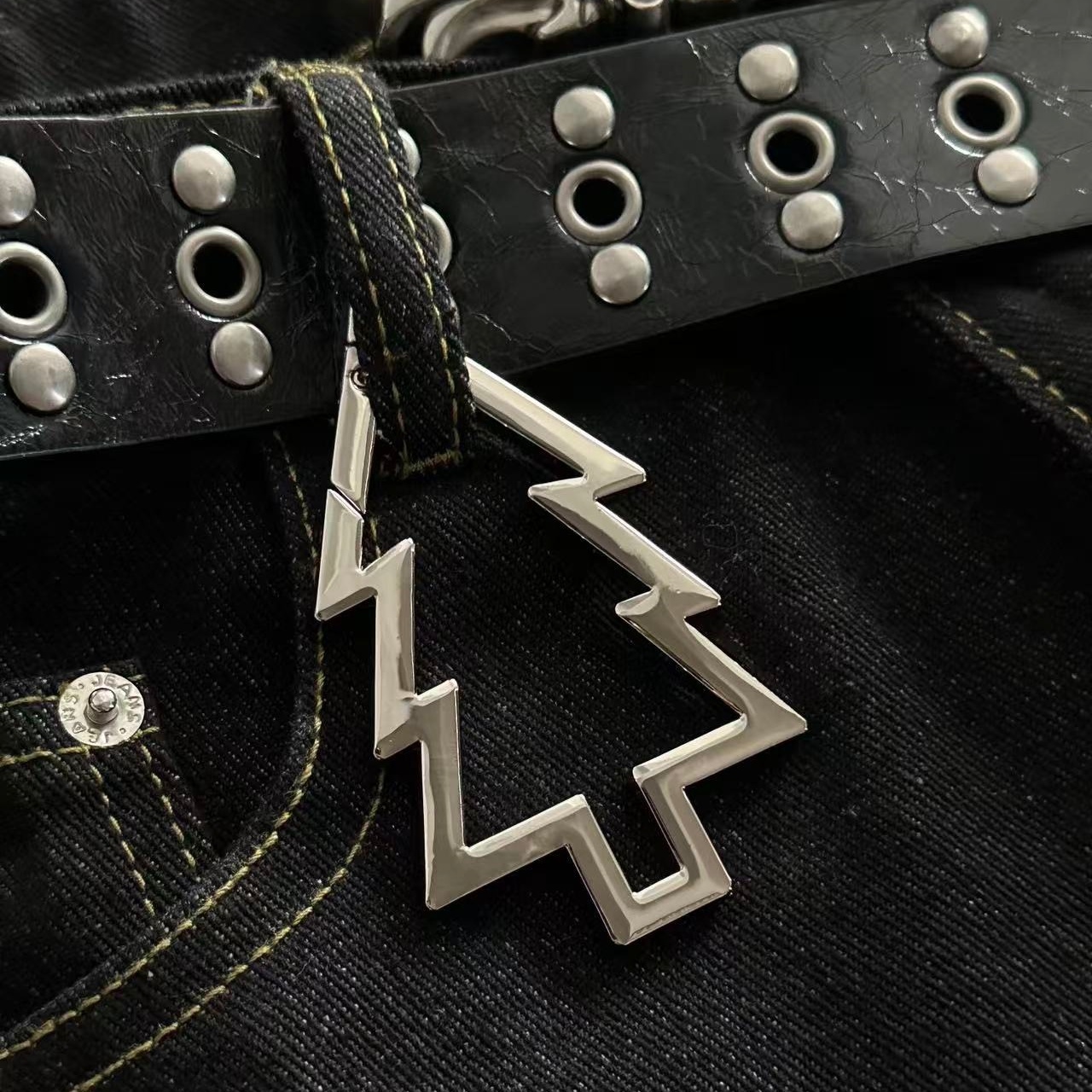 MS树形金属收纳钥匙扣挂件原创圣诞树包挂金属质感穿搭小众配饰