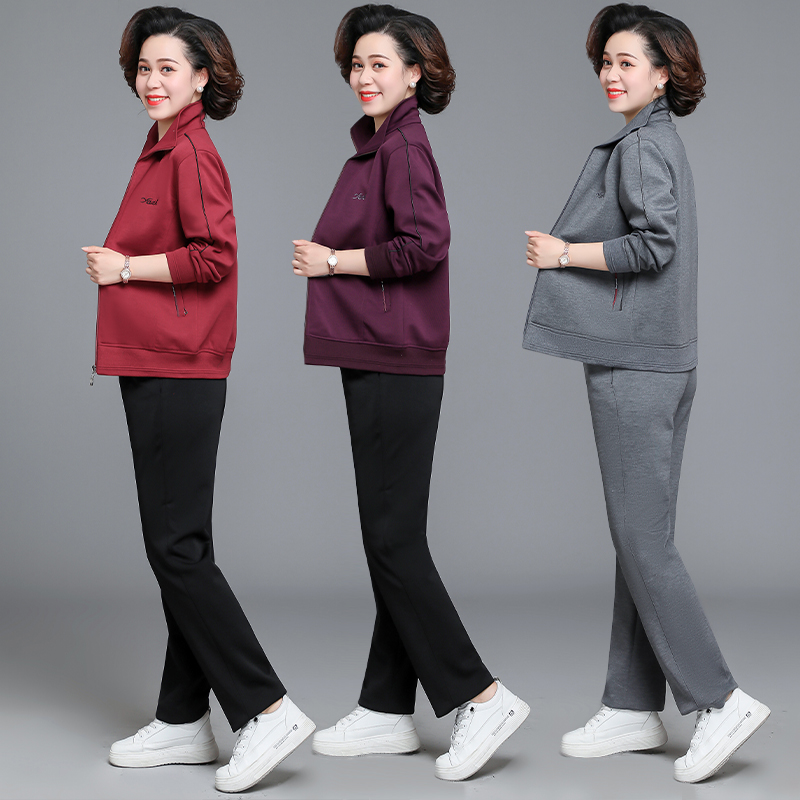春秋中老年女装休闲套装时尚洋气好看女装运动服女士休闲开春外衣