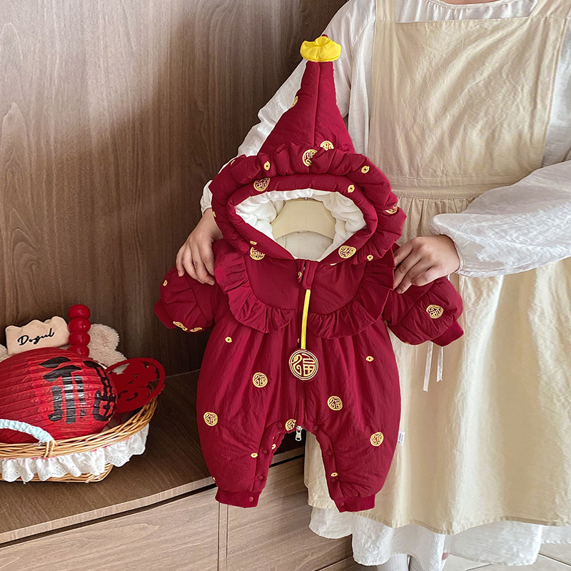 婴儿衣服冬季加厚加绒连体衣女宝宝可爱洋气红色拜年服保暖外出服