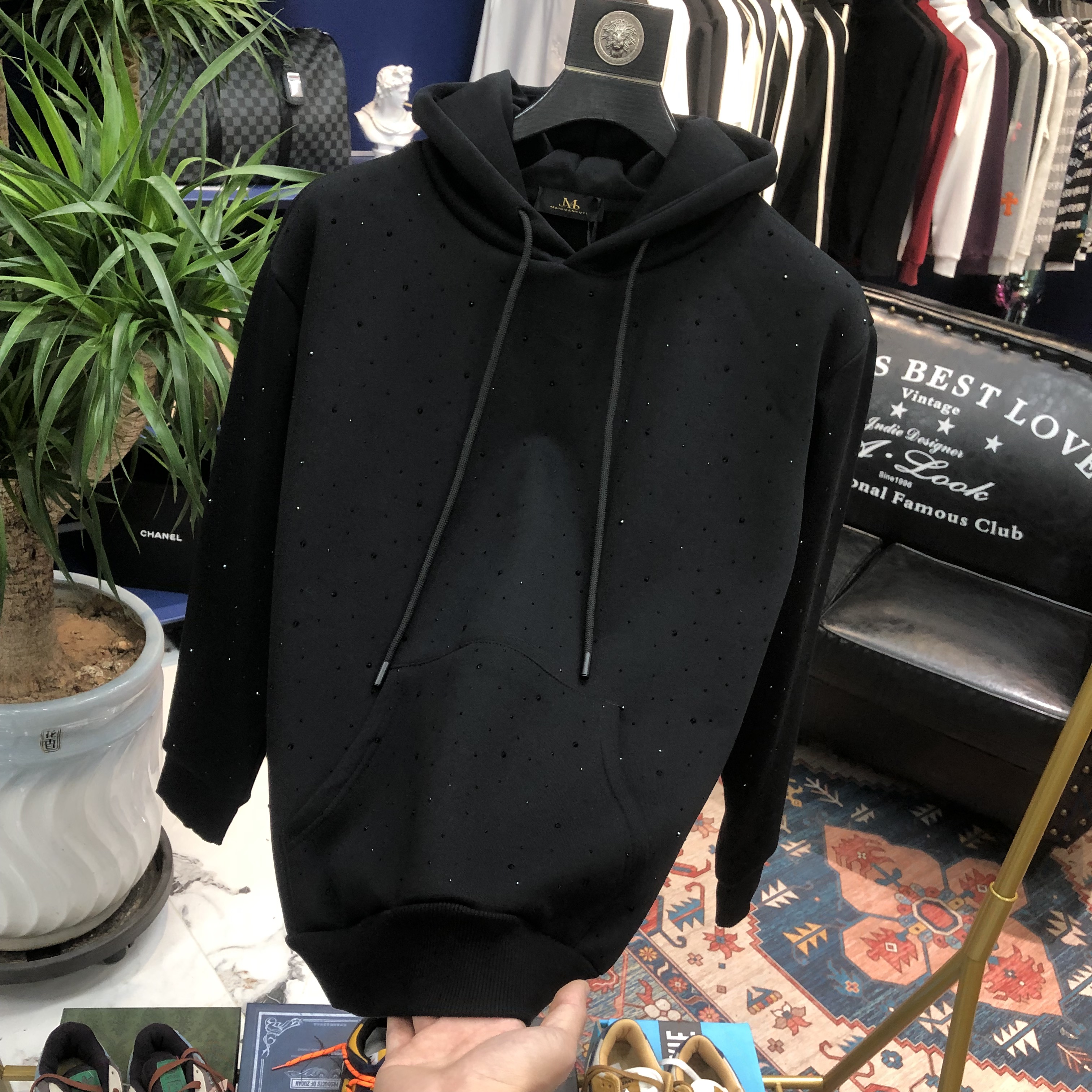 LXG 8835 冬季加绒潮流满天星烫钻连帽卫衣