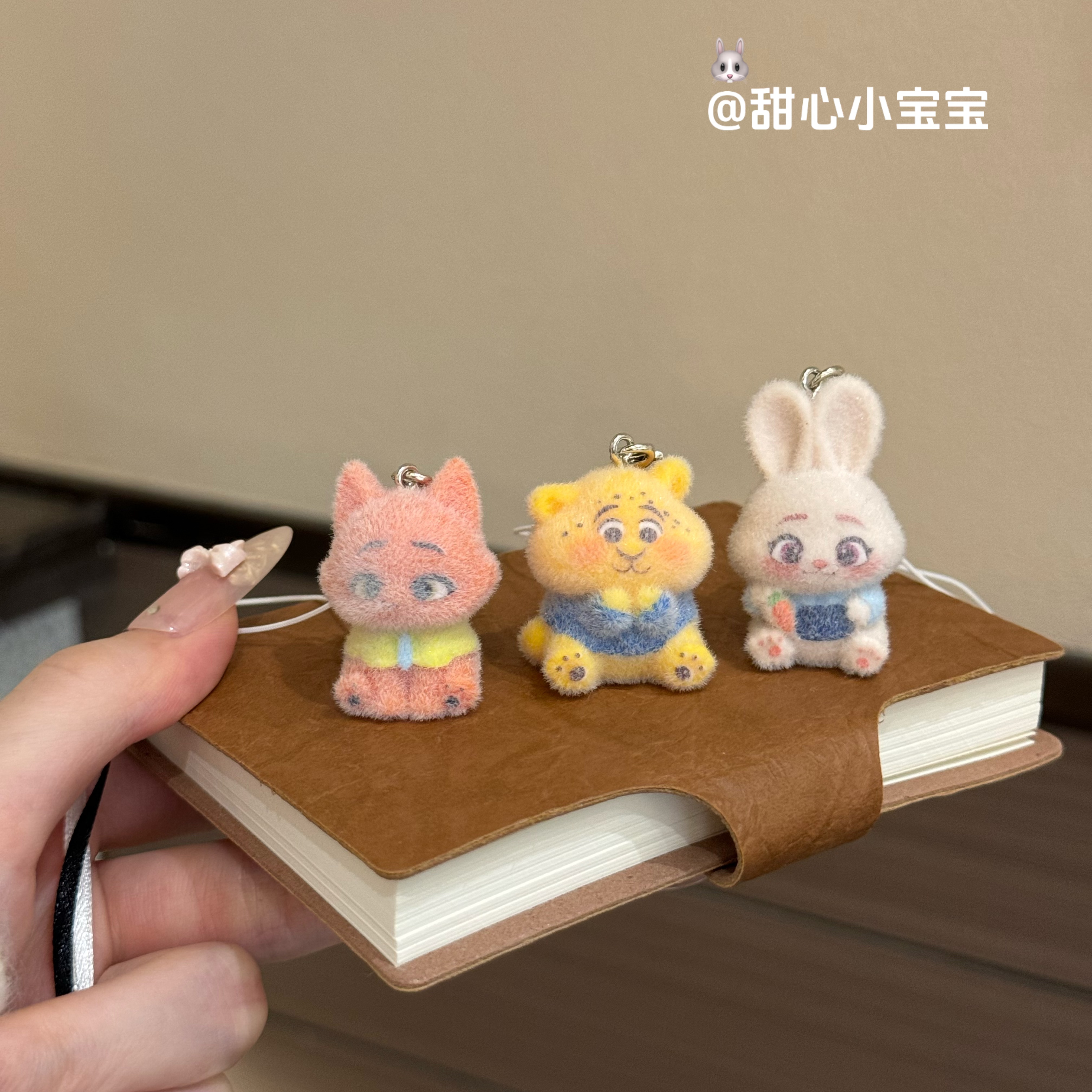 可爱植绒小动物挂件猫咪兔子老虎钥匙扣包包挂饰超萌