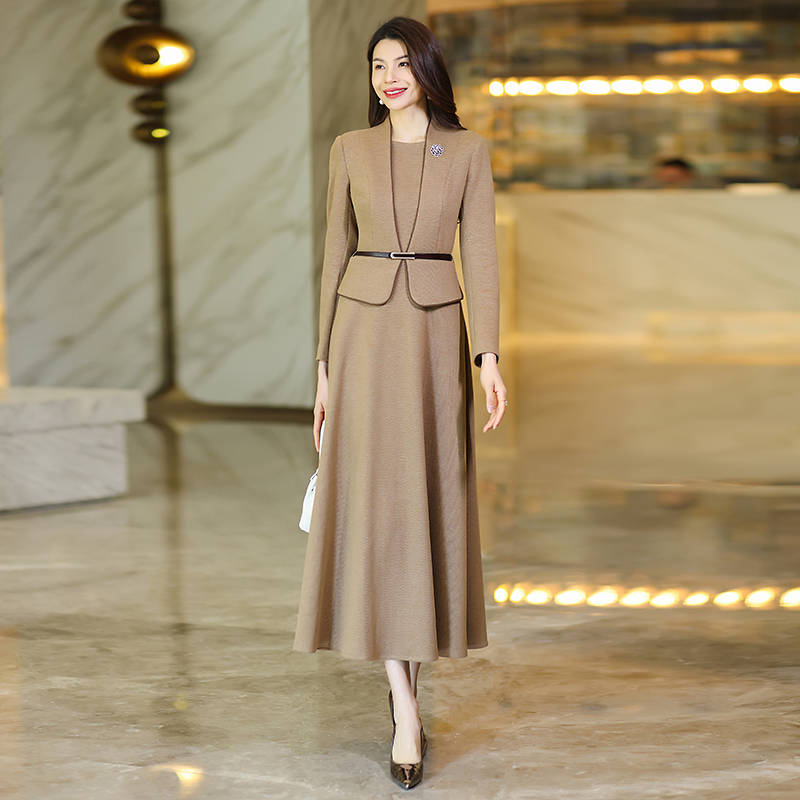假两件加厚毛呢连衣裙女2025春季新款修身显瘦高级感长裙百搭裙子