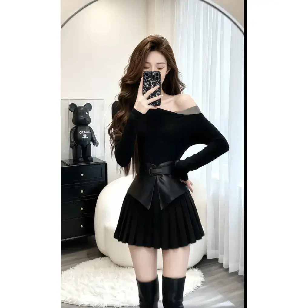 年终狂欢季静奢高级氛围感休闲通勤黑色斜领露肩长袖收腰系带百褶