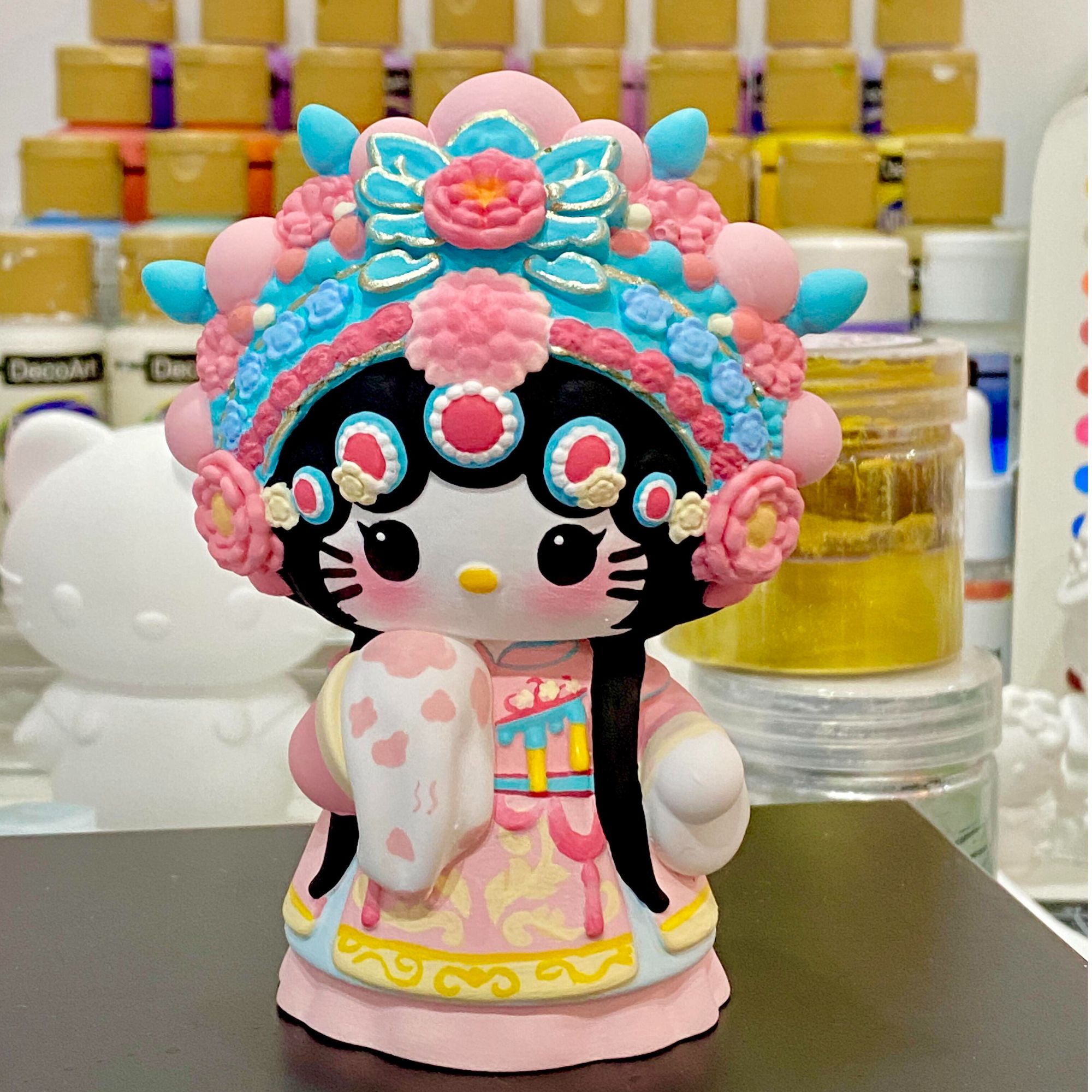戏曲HelloKitty石膏娃娃涂色手工绘画摆件传统文化涂色石膏娃娃