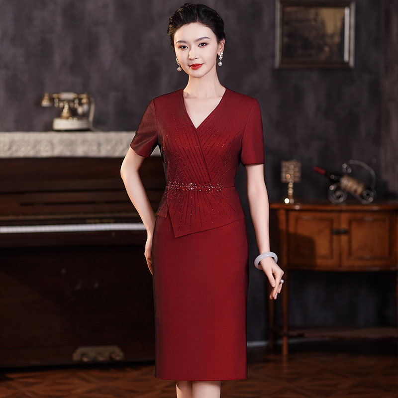 2024夏装新款气质时尚宴会连衣裙手工钉钻假两件遮肚礼服妈妈女装