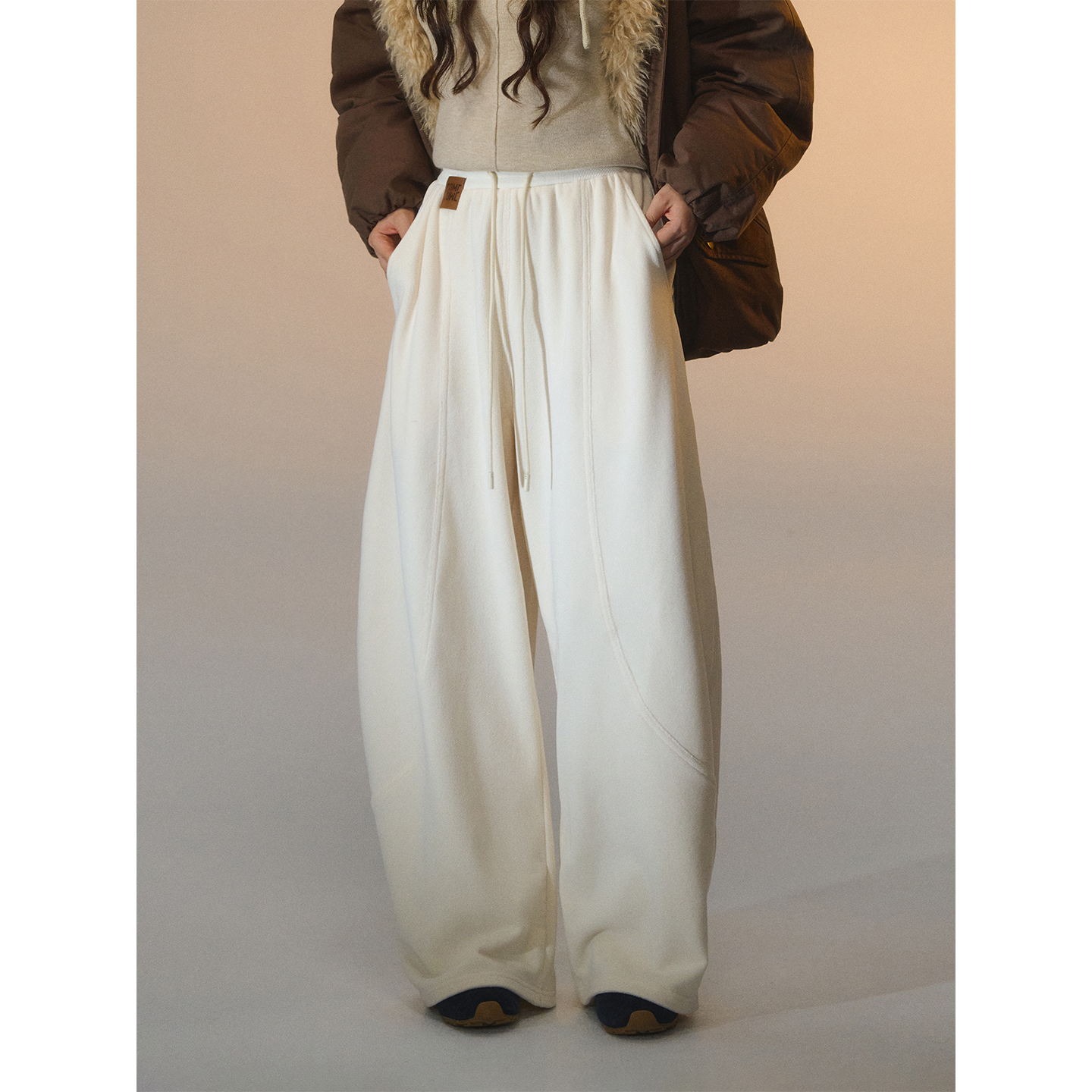 SOMESOWE摇粒绒弯刀休闲裤