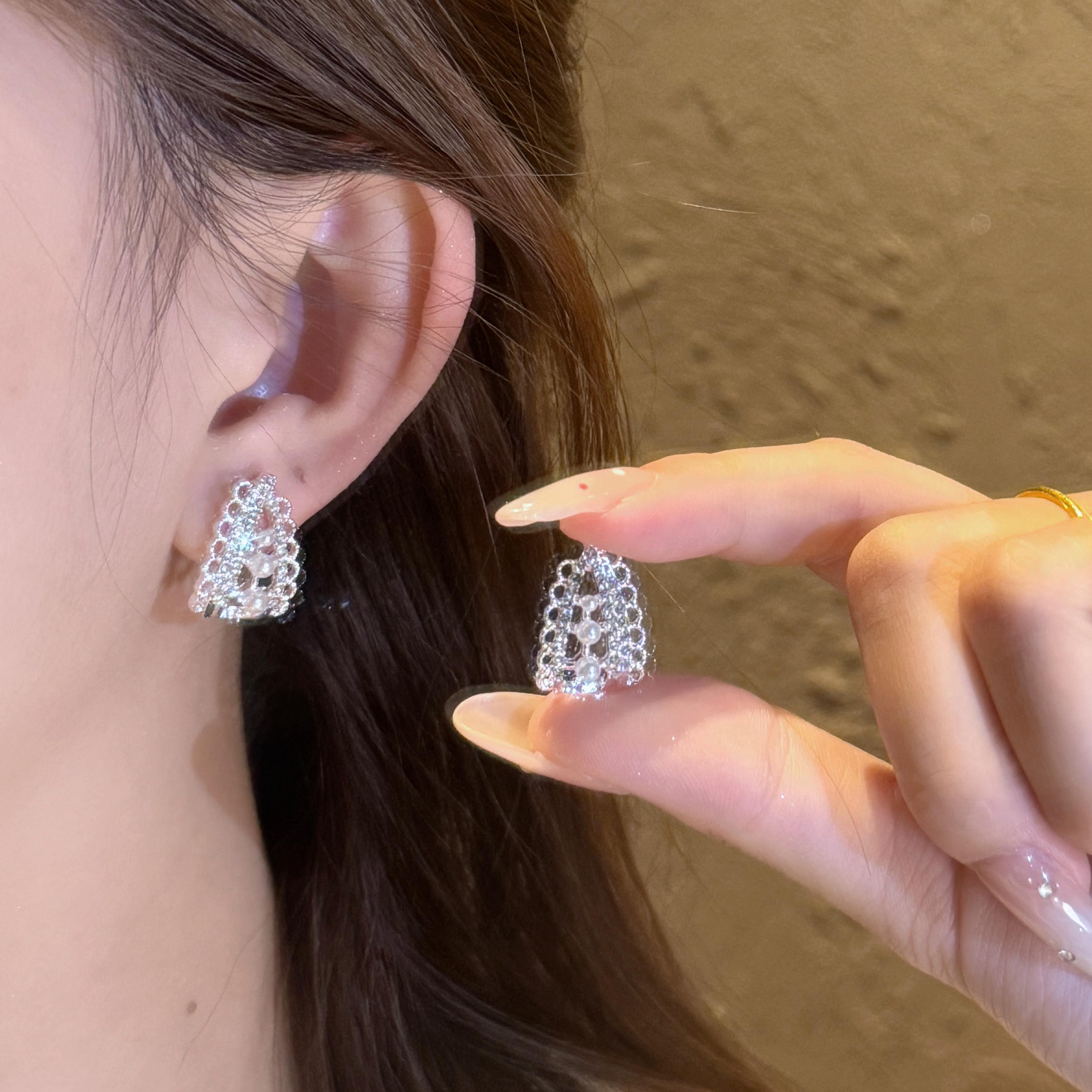 铜合金耳饰 春夏气质蕾丝花边珠珠耳环女法式轻奢耳针耳饰