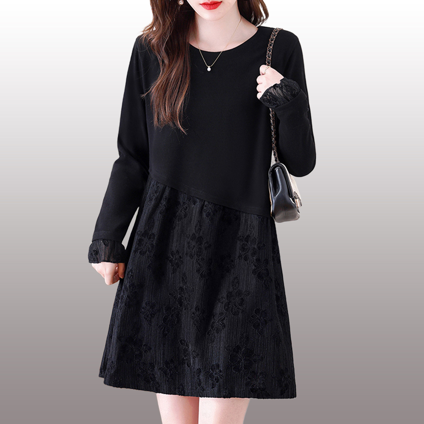 2026初春新款黑色长袖拼接连衣裙女中长款气质显瘦遮肚洋气女上衣