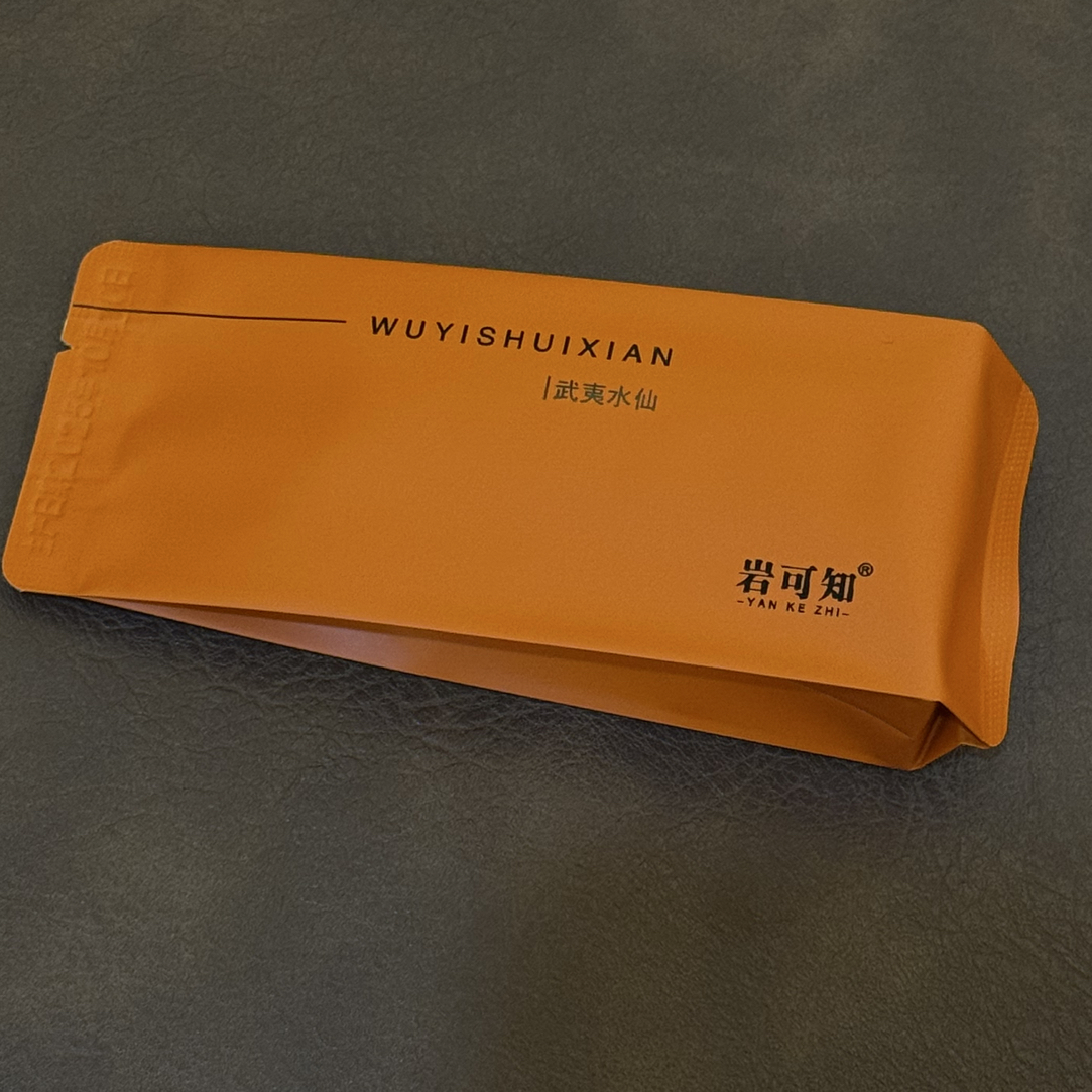 岩可知 老树水仙