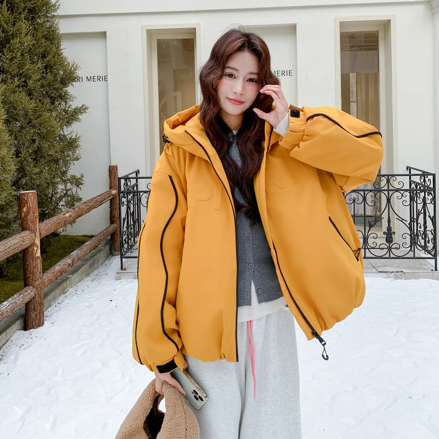 黄色连帽冲锋衣羽绒服二合一冬季新款韩系休闲宽松小个子厚外套女