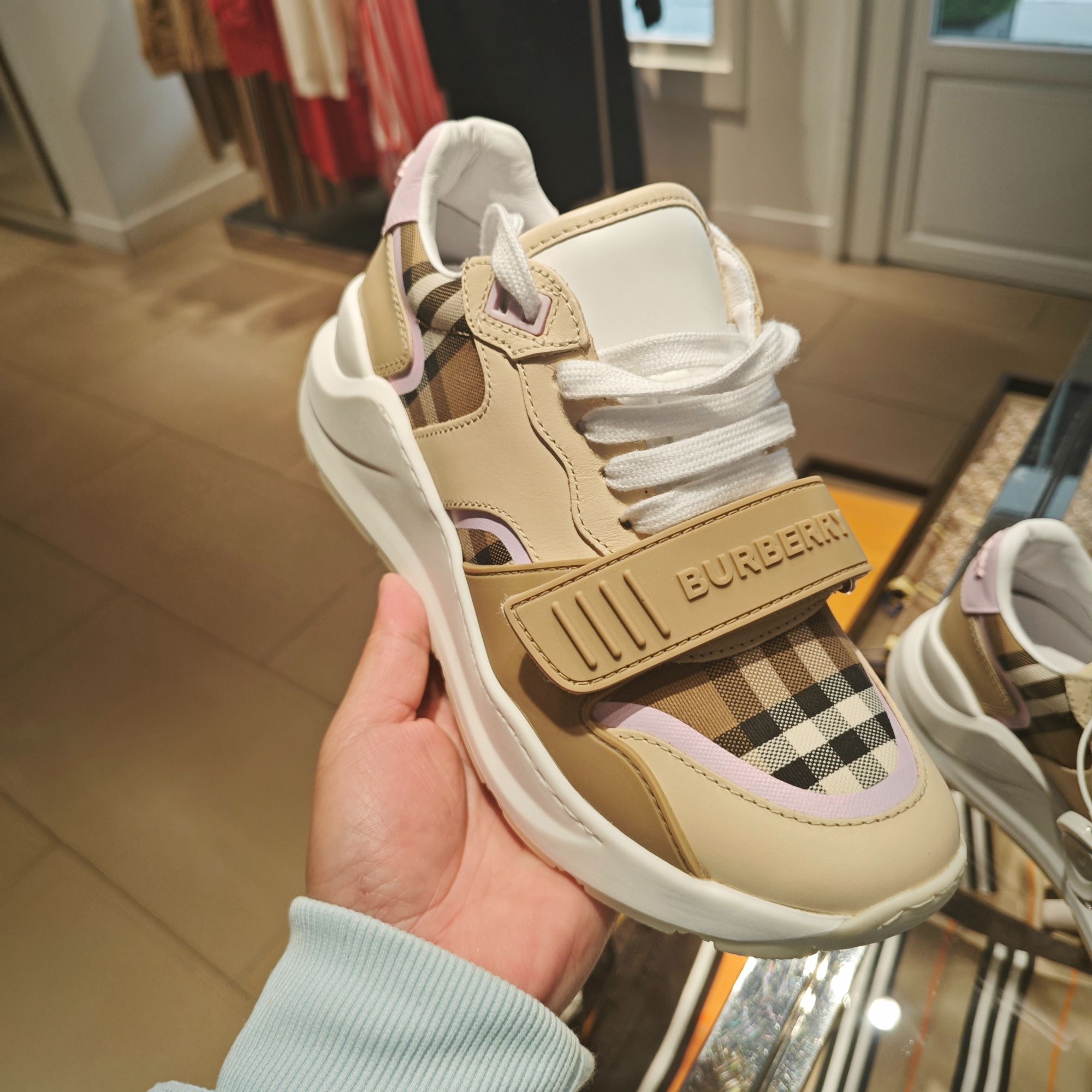 【巴黎直邮】Burberry博柏利女鞋经典格纹低帮运动休闲鞋 81038921