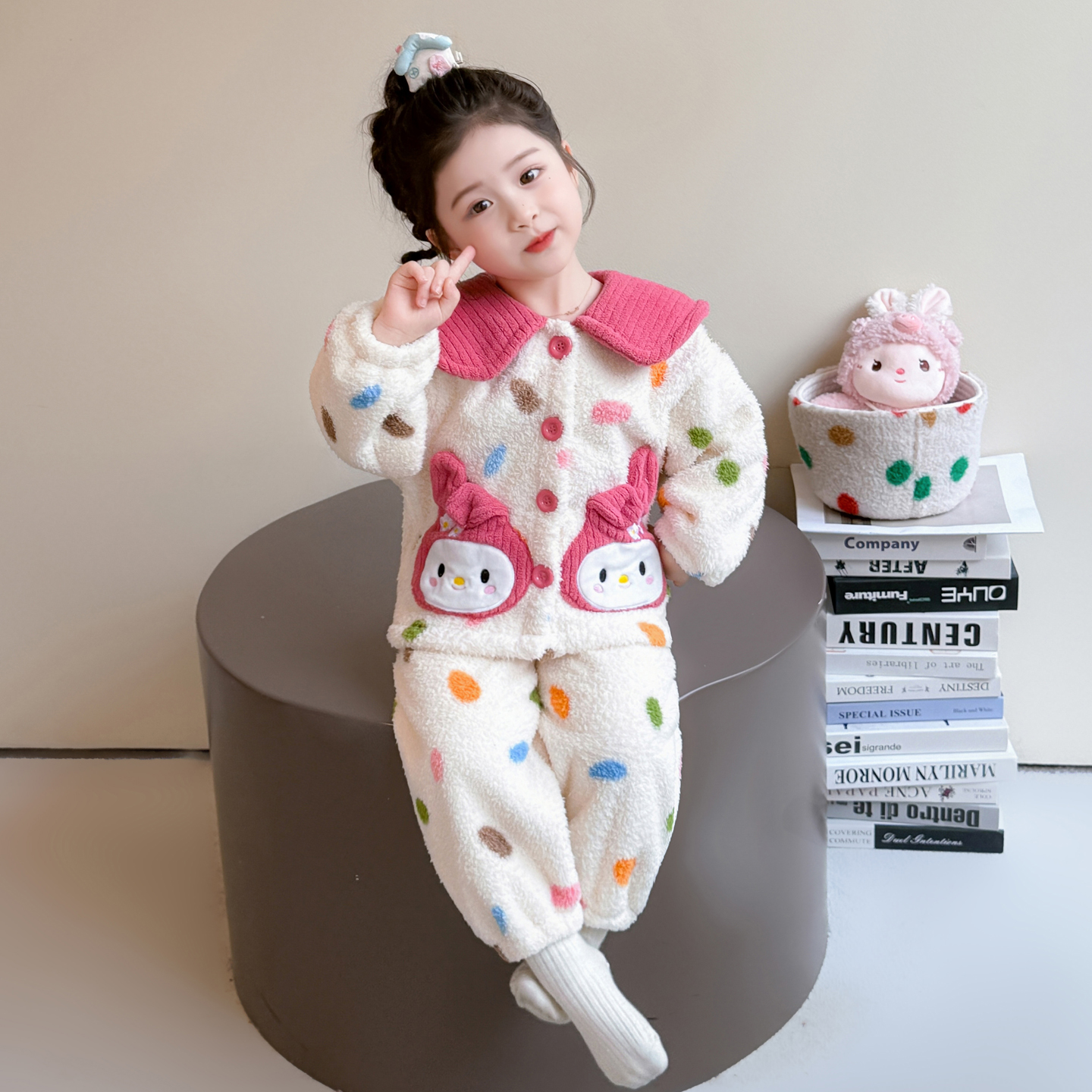 女童珊瑚绒睡衣秋冬加厚2025新款儿童法兰绒保暖套装女宝宝家居服