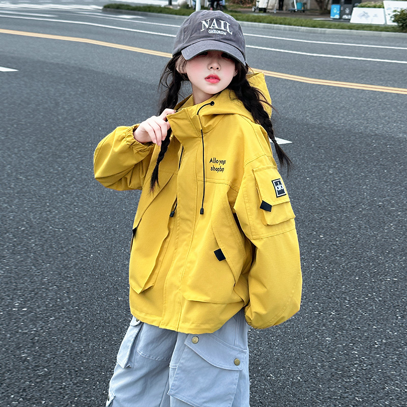 女童外套春秋款儿童冲锋衣2025新款中大童韩版连帽秋装洋气童装潮