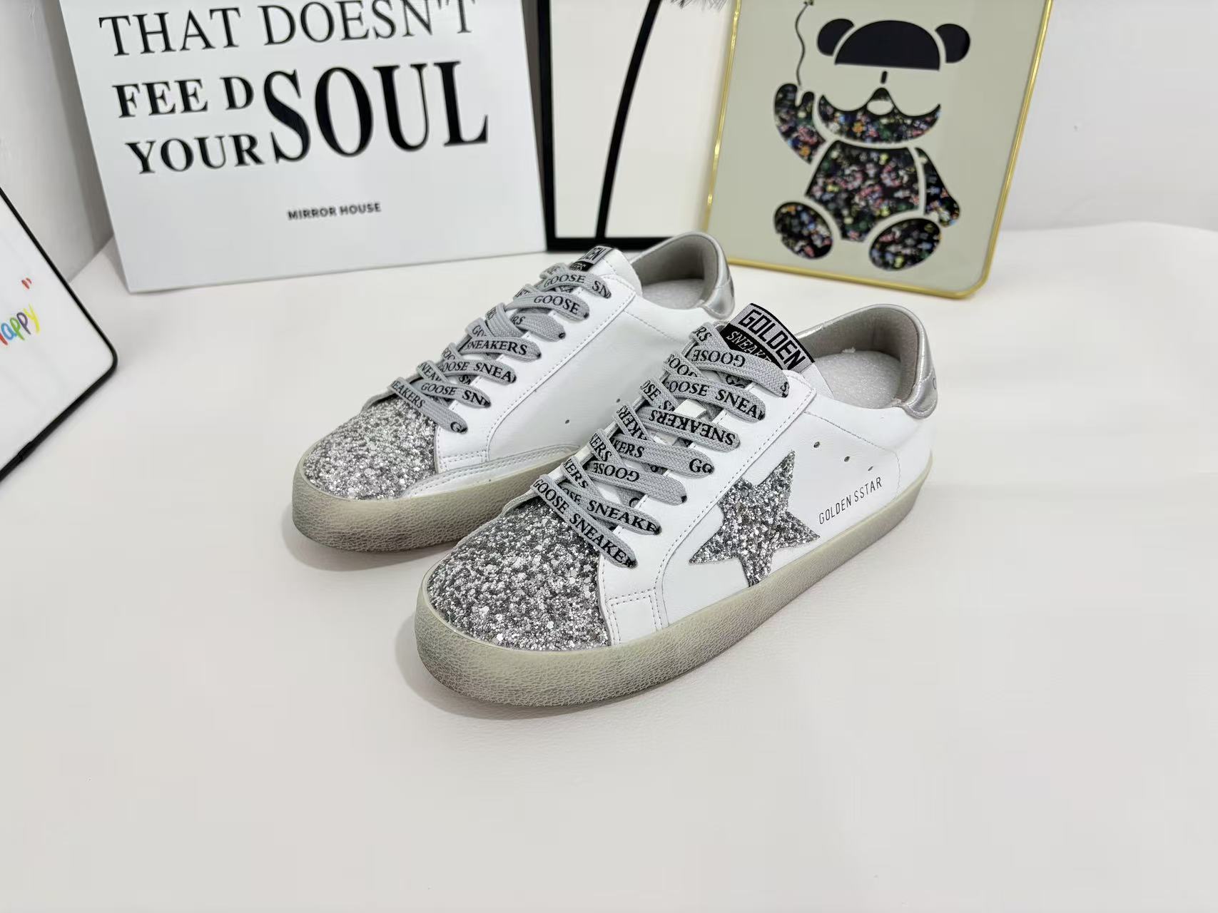 韩版时尚闪闪发亮星星脏脏鞋2025秋季爆款复古拼色休闲百搭板鞋