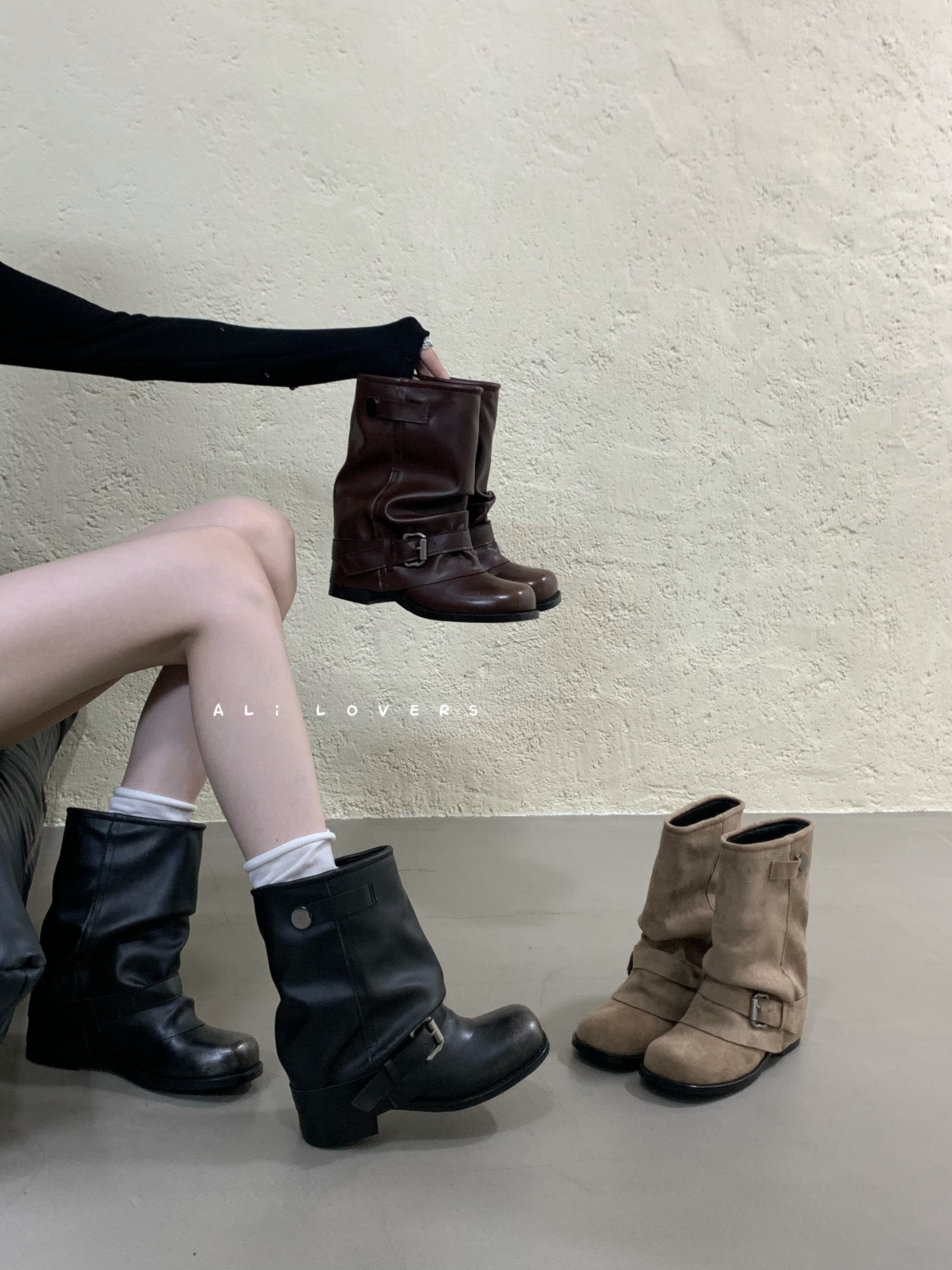 粗跟绒面裤管靴套筒短靴女鞋2025秋冬新款韩版皮带扣短筒骑士靴女