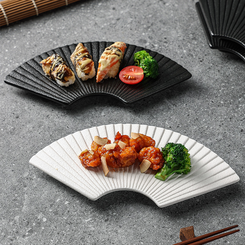 日式扇形寿司盘不规则点心盘陶瓷餐具酒店西餐盘创意盘子家用拼盘