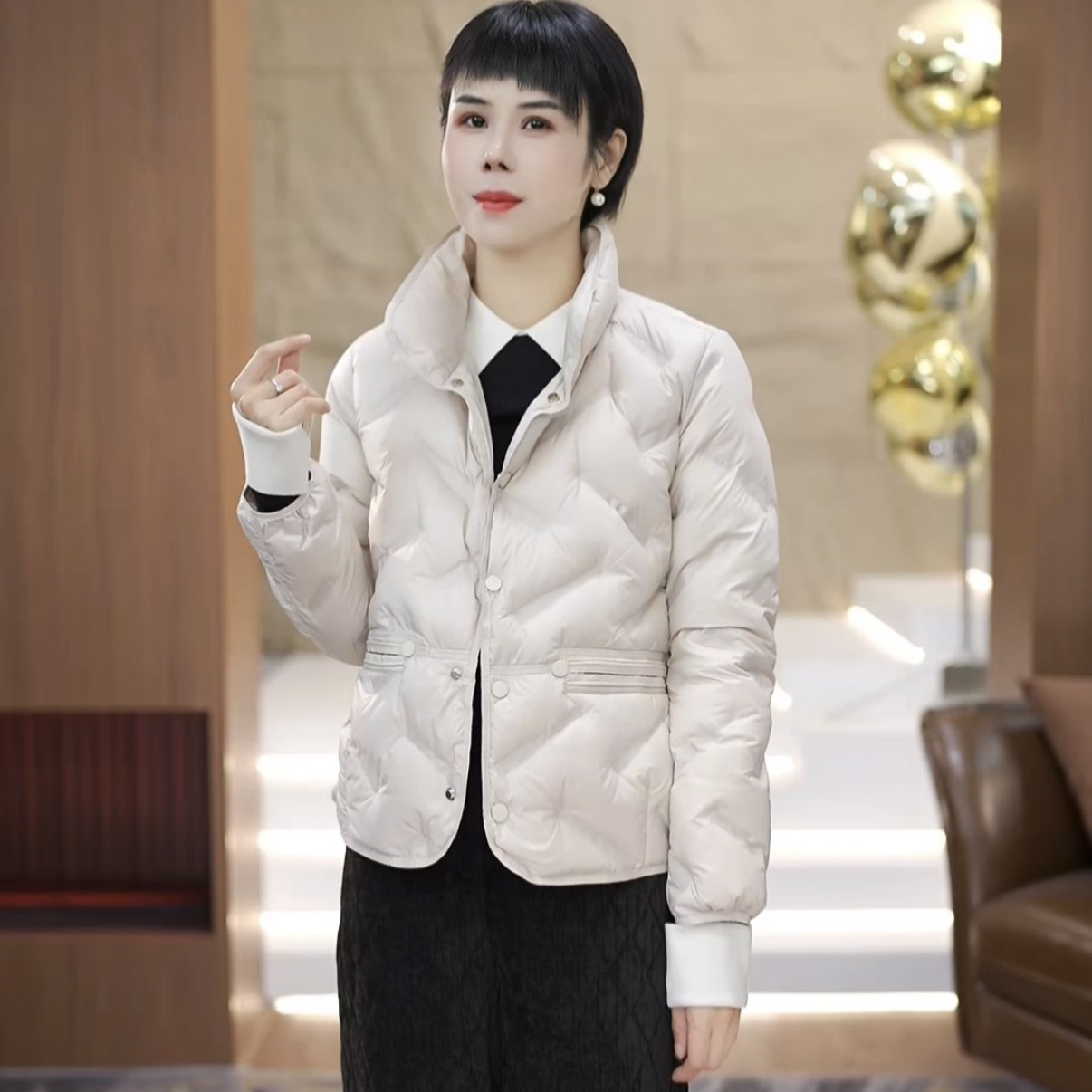 【渲渲推荐】QQ-88179冬季时尚百搭减龄羽绒服