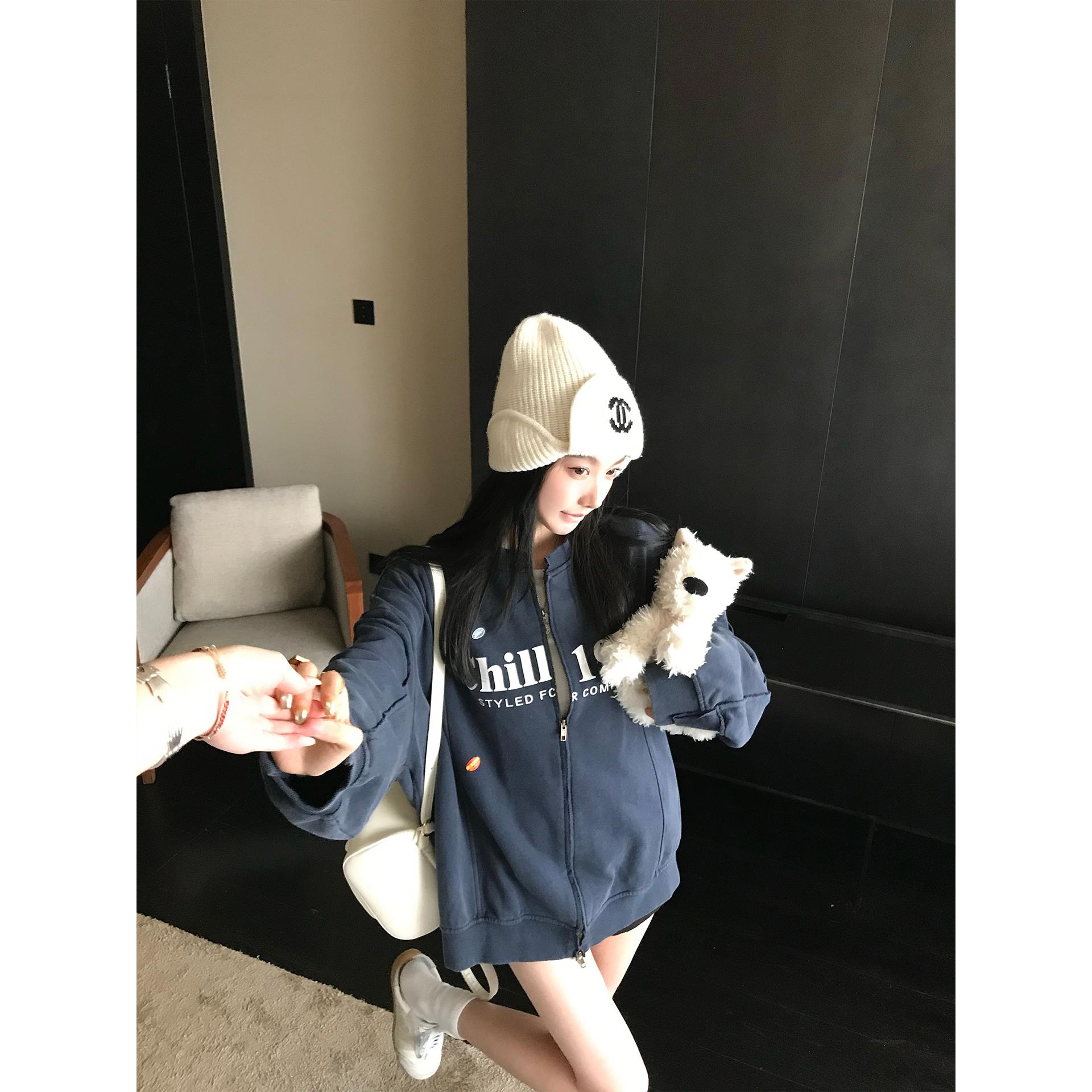 区区欧阳 字母印花拉链外套女秋季新款休闲慵懒宽松美式复古上衣