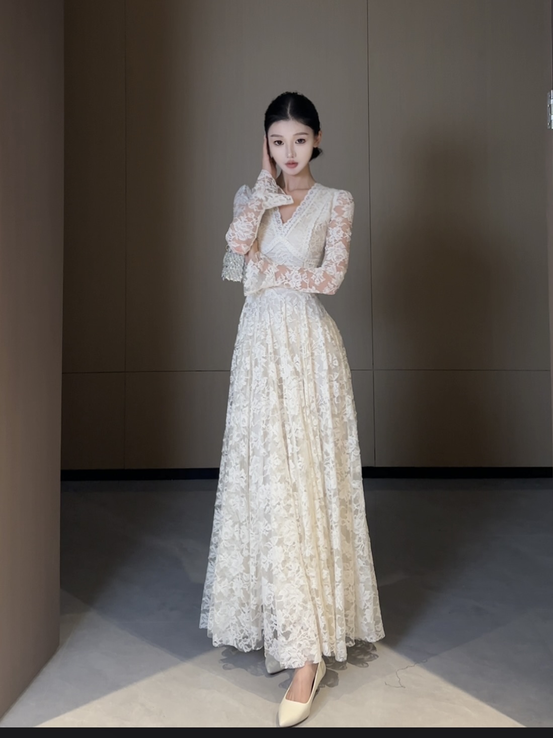 现货春日部【月光礼赞】显瘦V领温柔风长袖连衣裙01300