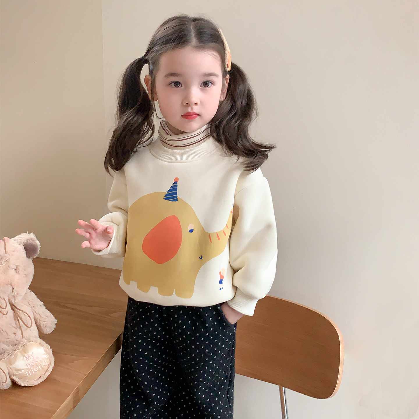 小女孩冬装洋气高领加绒大象卫衣2025新款儿童时尚女宝宝百搭上衣