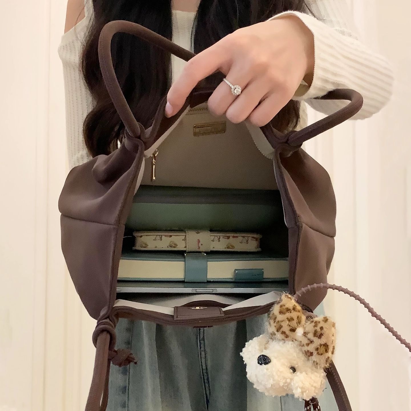 奥特莱斯【撤柜】通勤托特包手提包女大学生上课2025新款秋冬大容量