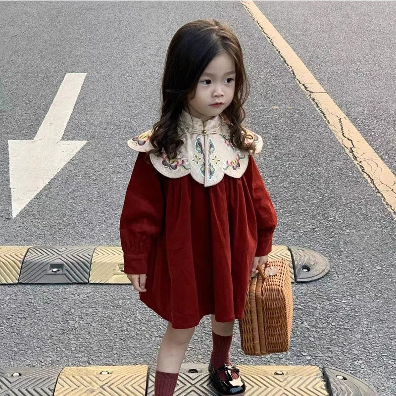 女童复古云肩刺绣连衣裙秋冬新款宝宝中国风过年旗袍裙儿童拜年服