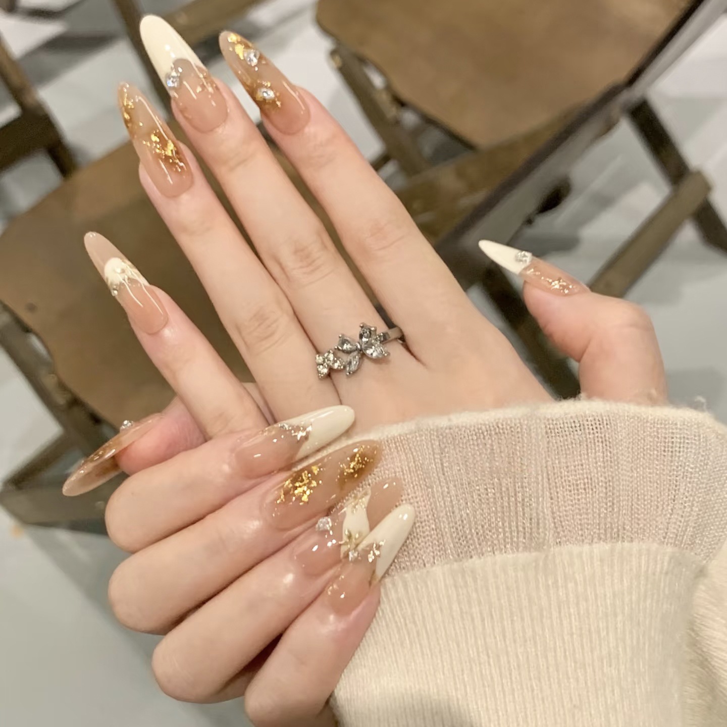 纯手工穿戴甲手绘款小花秋冬焦糖色晕染金箔亮片成品可拆卸