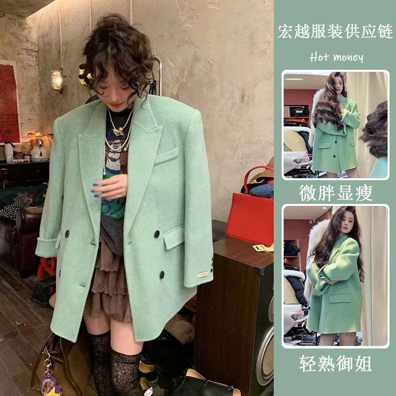 绿色复古西服领毛呢外套女2025冬季新款独特漂亮小个子超好看大衣