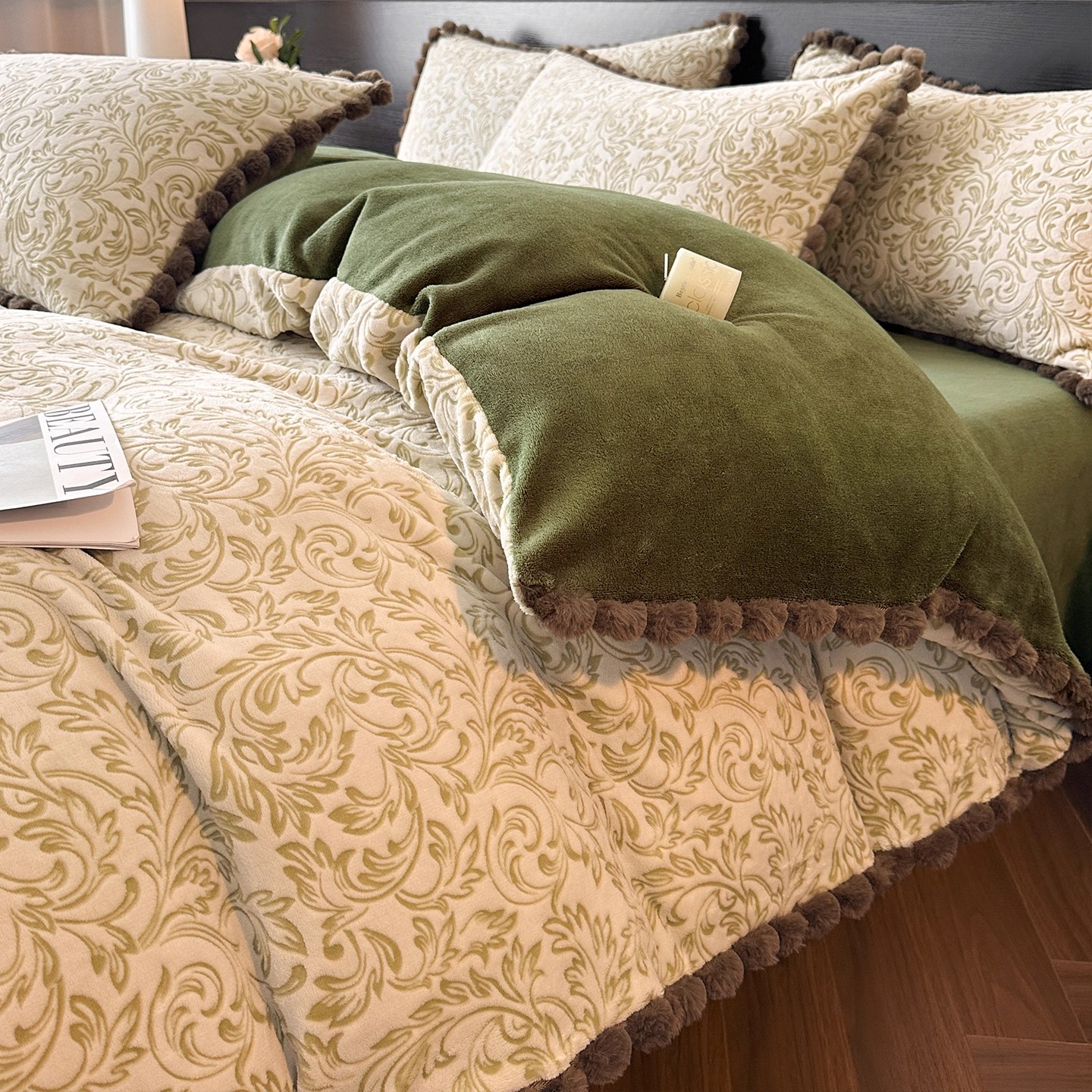 轻奢提花雕花绒床上四件套A类牛奶绒被套罩冬季双面加绒保暖床品