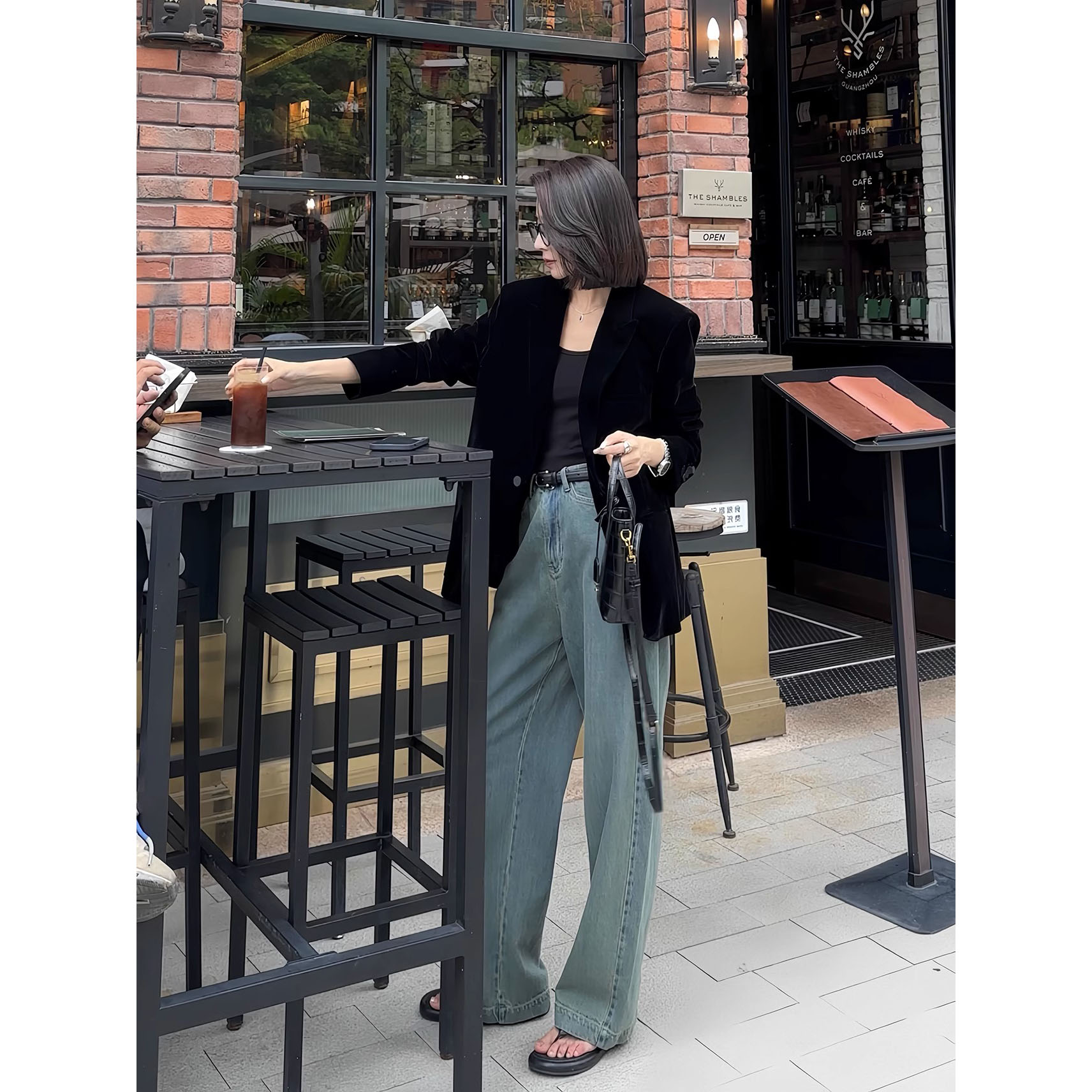 2025春季爆款丝绒西装外套女高级感女神范大码宽松气质休闲小西服