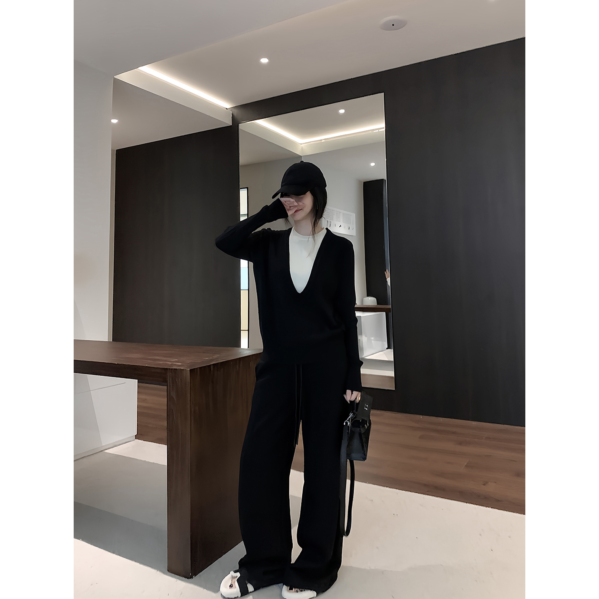 轻奢高级感简约时尚假两件拼色针织套装秋季新款休闲阔腿裤两件套