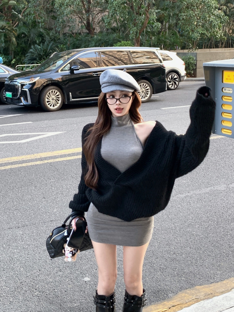 2025秋冬新款慵懒V领毛衣外套吊带背心宽松复古辣妹针织衫两件套