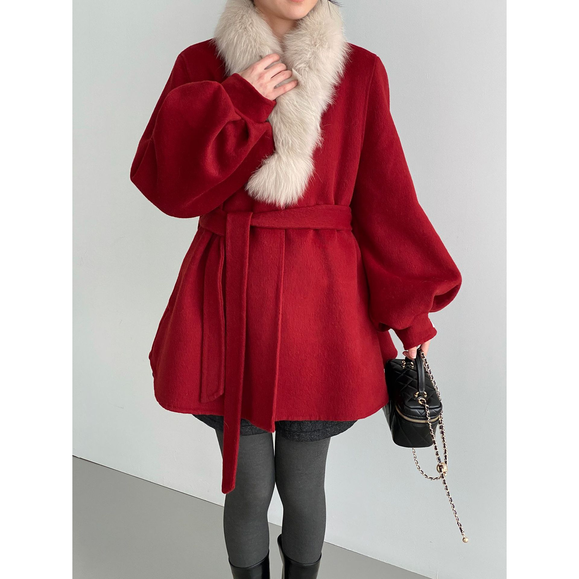 红色新年战袍高级感狐狸毛斗篷羊毛大衣女秋冬圣诞订婚毛呢外套女