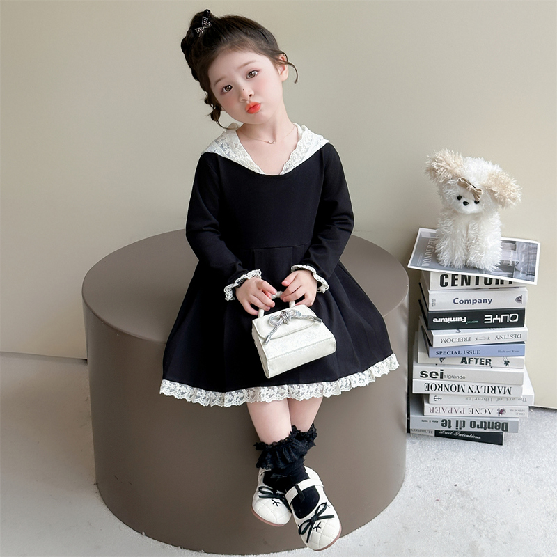 女童赫本风花边连衣裙秋季新款洋气时尚女宝宝学院风甜美公主裙仙