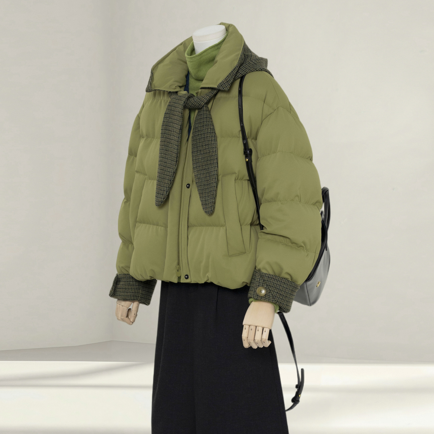 韩系巨好看连帽棉服女2025冬新款宽松加厚保暖时尚设计感短款外套