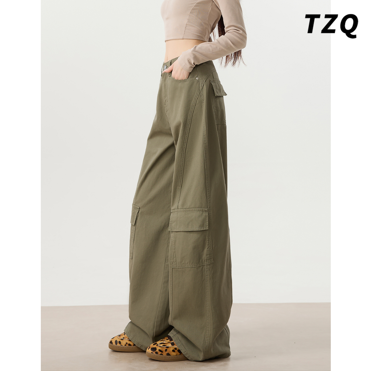 美式高街军绿色工装牛仔裤女款爆款2025新款秋季高腰宽松阔腿裤子