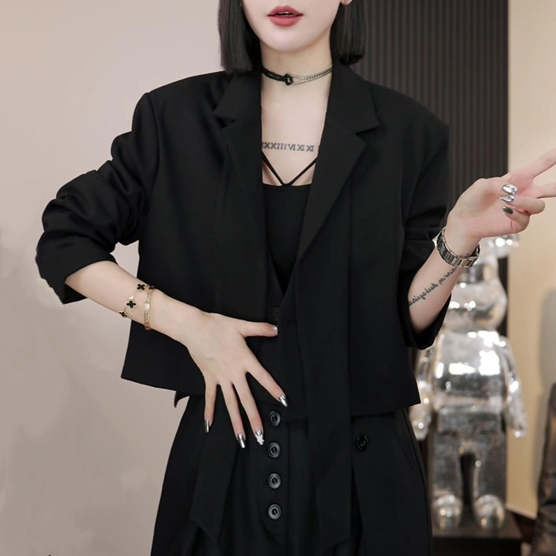 炸街韩版设计感飘带短款西装2025秋季新款宽松黑色显瘦垂感西服女