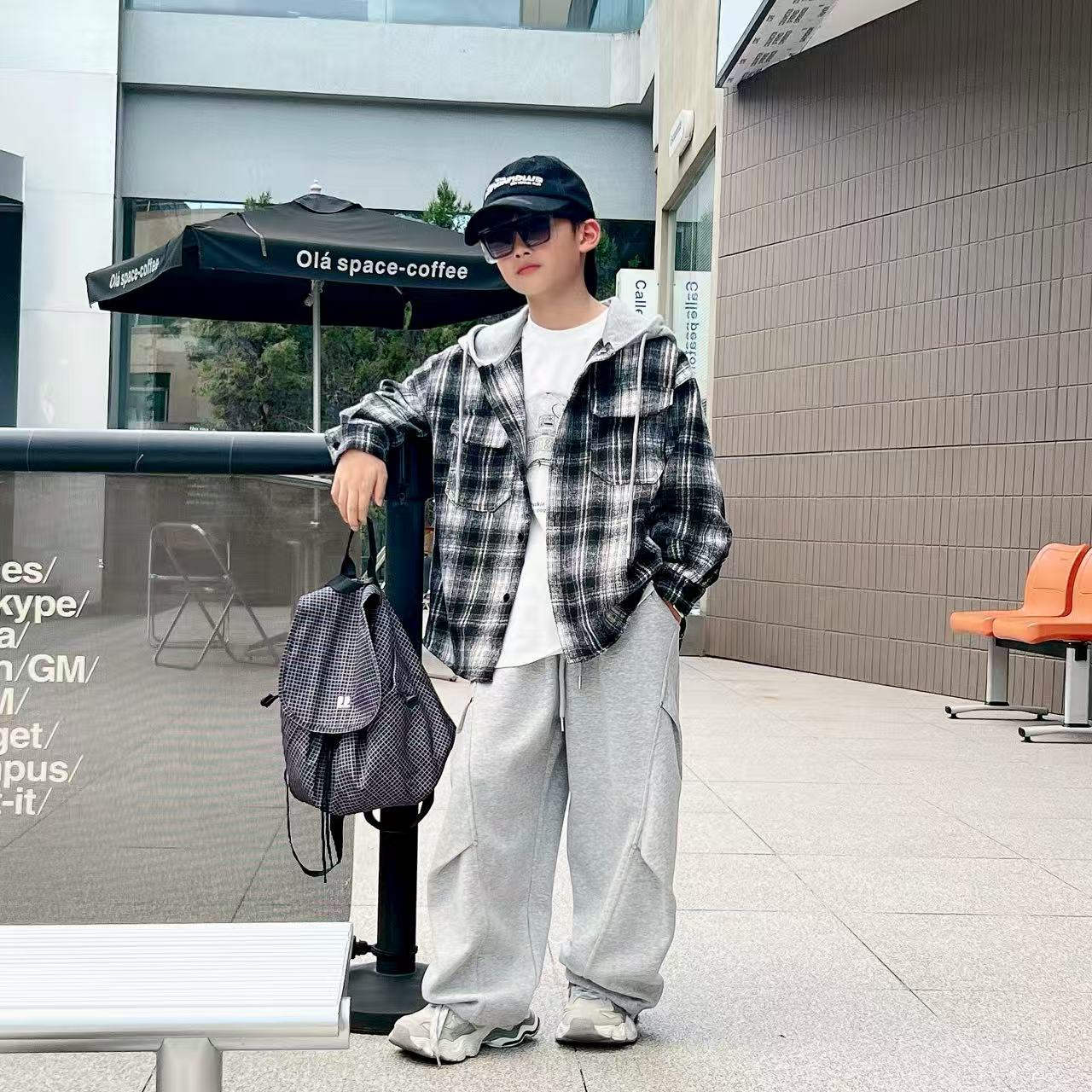 【嘟妈童装】2025男童秋季新款格子连帽衬衫中大儿童外套1006