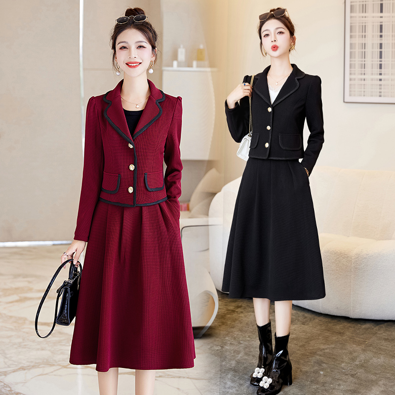 喜婆婆婚宴礼服两件套2025秋新款妈妈减龄小香风轻奢高级气质套装