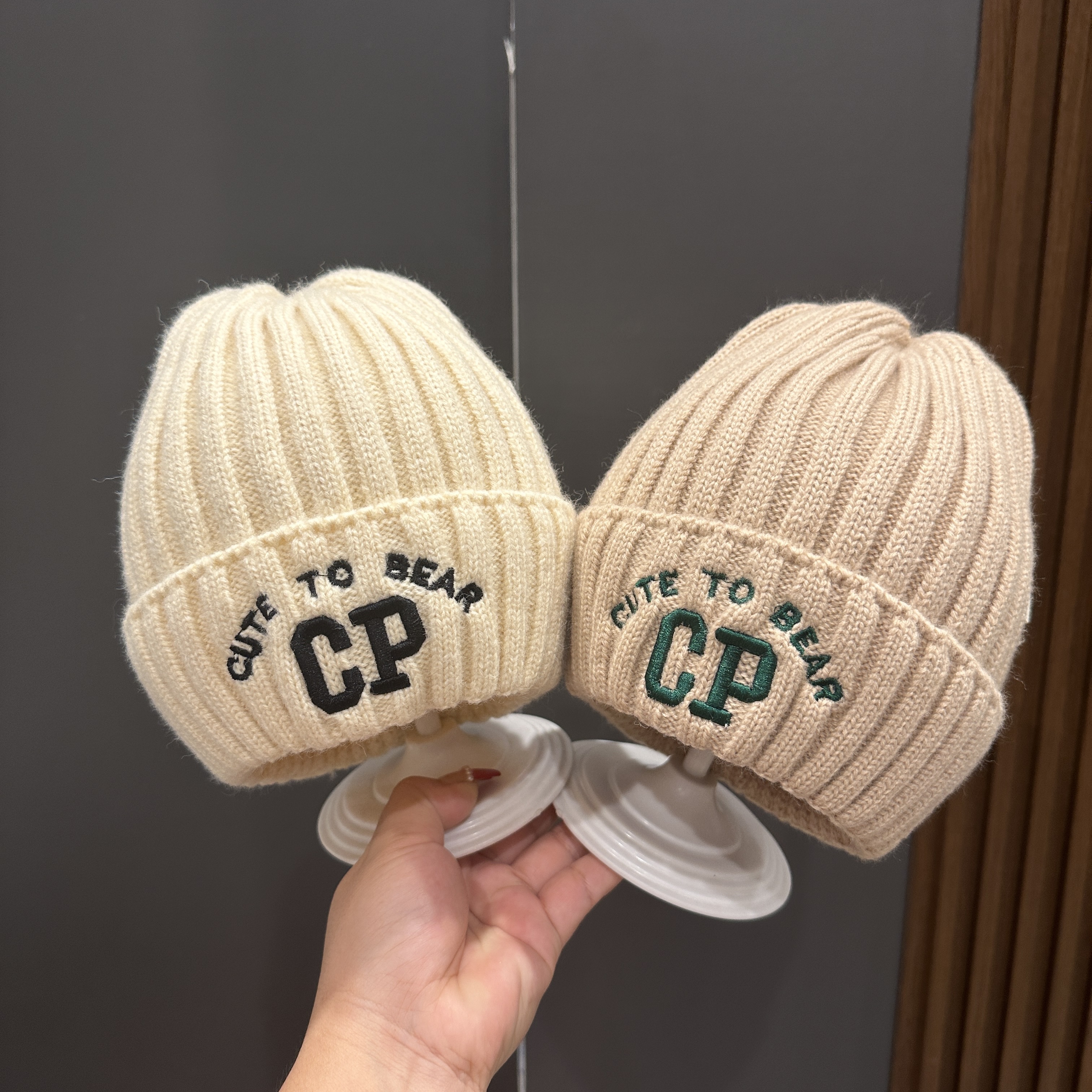 【超百搭】儿童帽子韩版秋冬保暖加厚字母婴儿时尚针织套头毛线帽潮