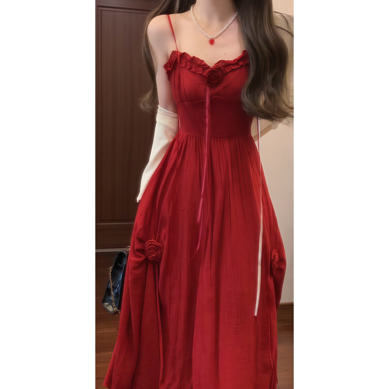 法式温柔浪漫玫瑰系带红色花朵装饰吊带连衣裙度假风大摆长裙9346