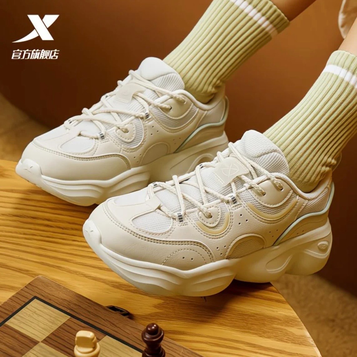 特步爪爪鞋丨休闲鞋女鞋时尚厚底增高老爹鞋轻便透气女子运动鞋