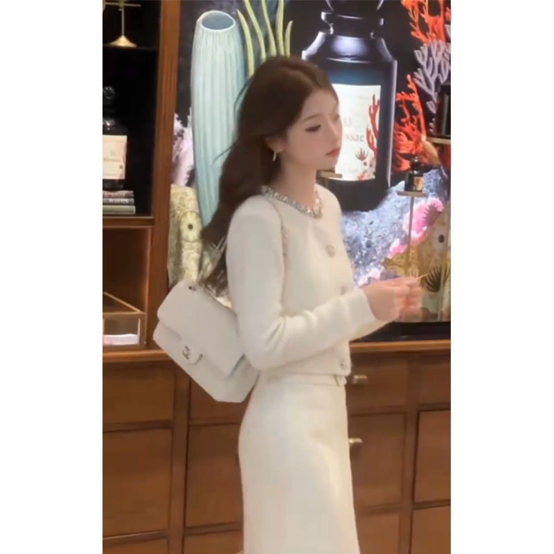 韩系气质简约小个子修身短款钻领长袖针织开衫高腰显瘦百搭半身裙