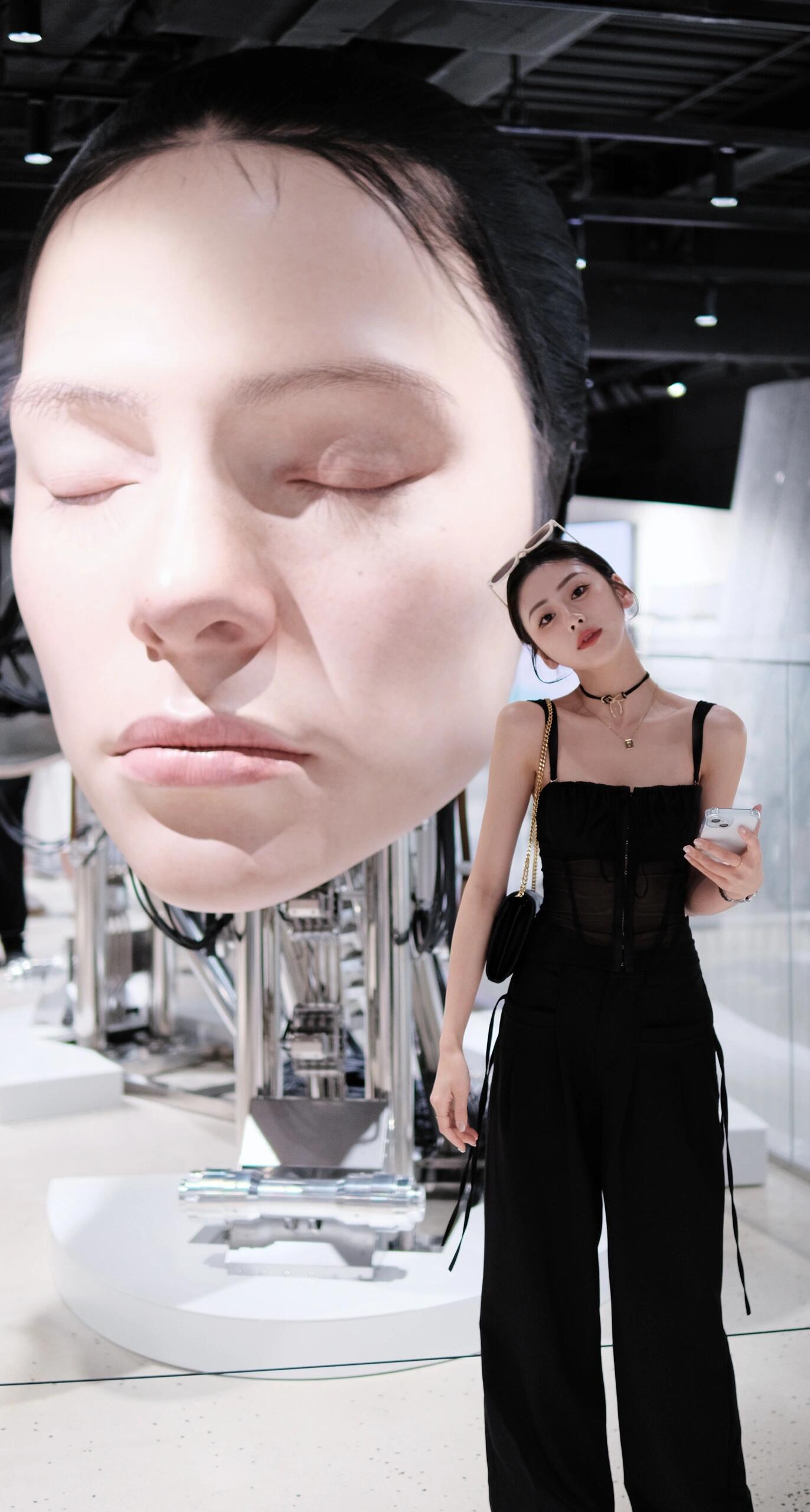 夏日绝美套装穿搭韩系时尚轻熟气质无袖黑色吊带女2025新款阔腿裤