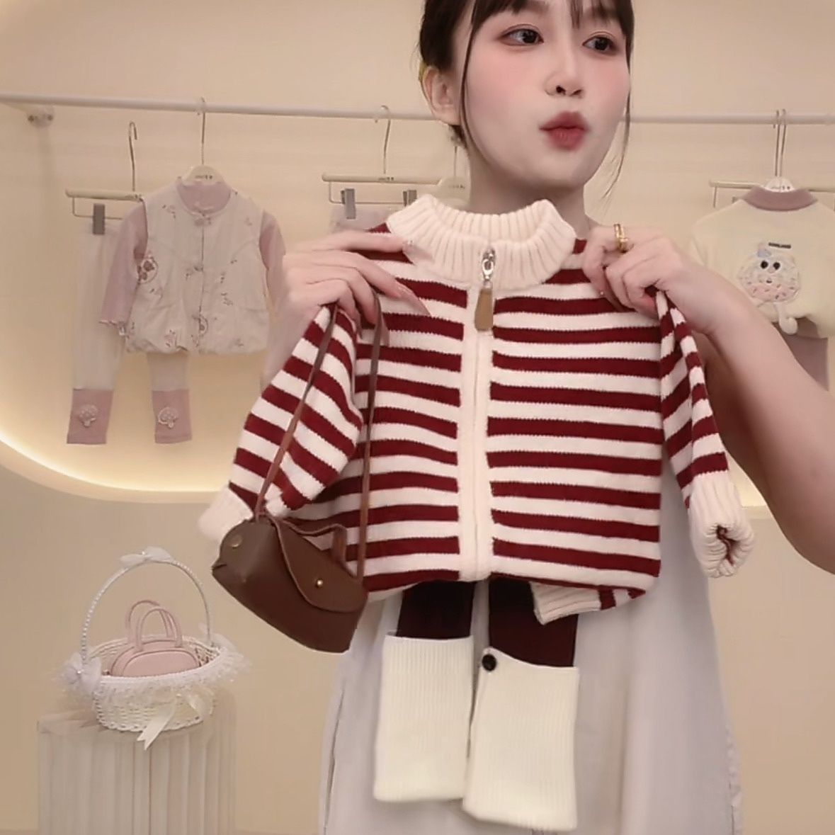 YeeHoO英氏【奥莱新品】女童秋冬条纹套装洋气拉链衫针织毛衣女宝宝