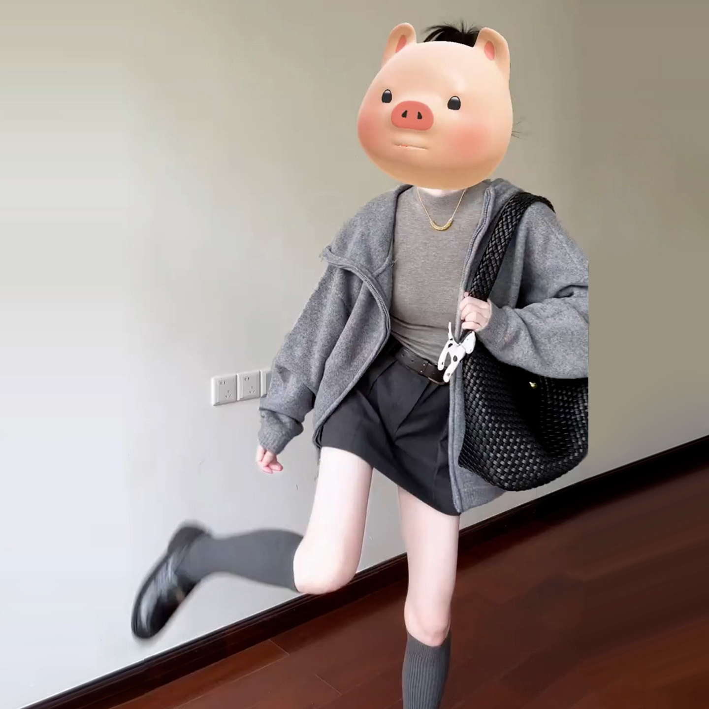 灰色连帽毛衣外套女装2025秋冬新款宽松慵懒风韩系独特超好看上衣