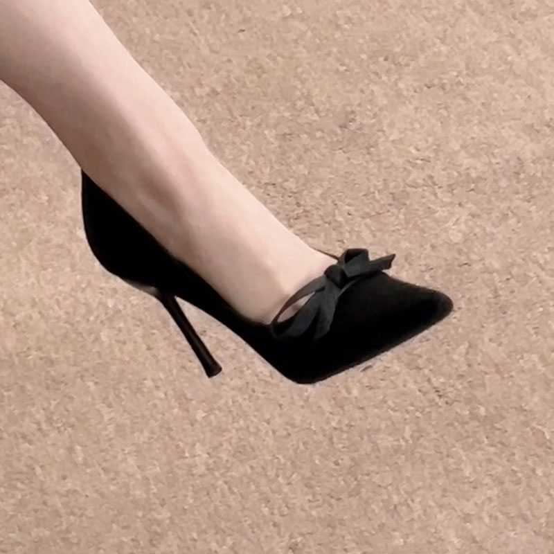 蝴蝶结尖头细跟单鞋女气质25新款百搭网红小众显白法式浅口高跟鞋